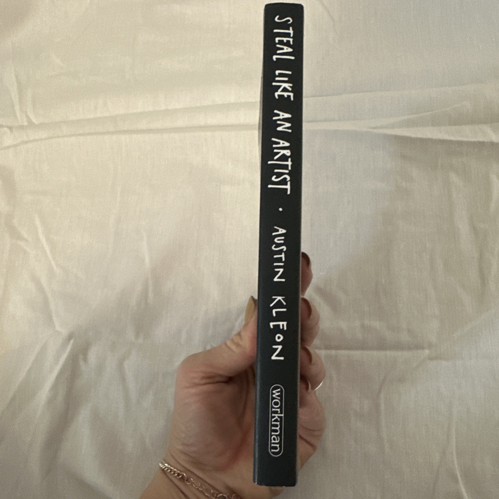 Steal Like an Artist by Austin Kleon Creativity Inspiration Paperback