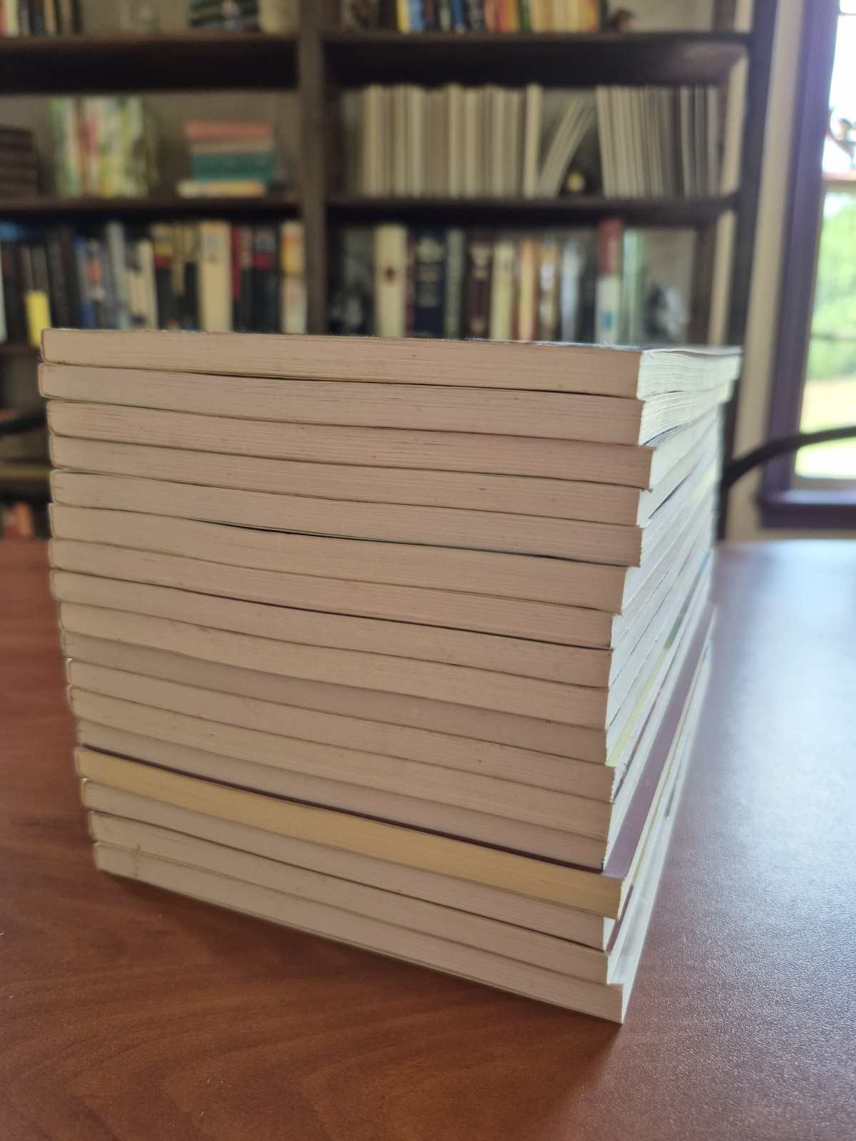 Lot Of 17 David Jeremiah PBs