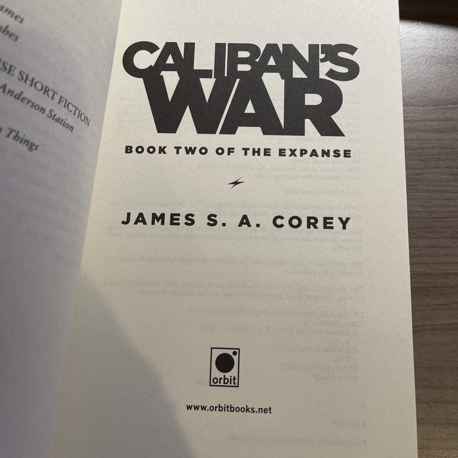 The Expanse Boxed Set: Leviathan Wakes, Caliban’s War and Abaddon’s Gate