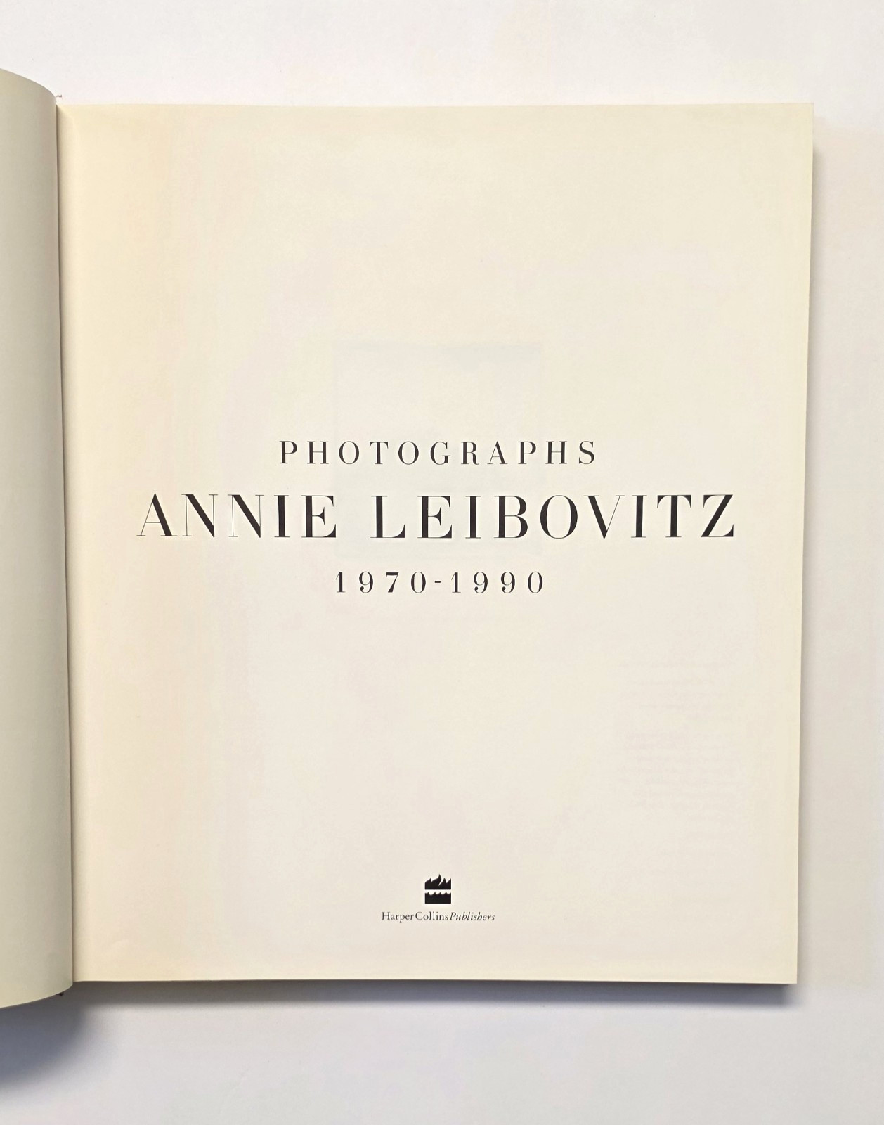Annie Leibovitz: Photographs 1970-1990 First Editon Harcover Book Dust Cover