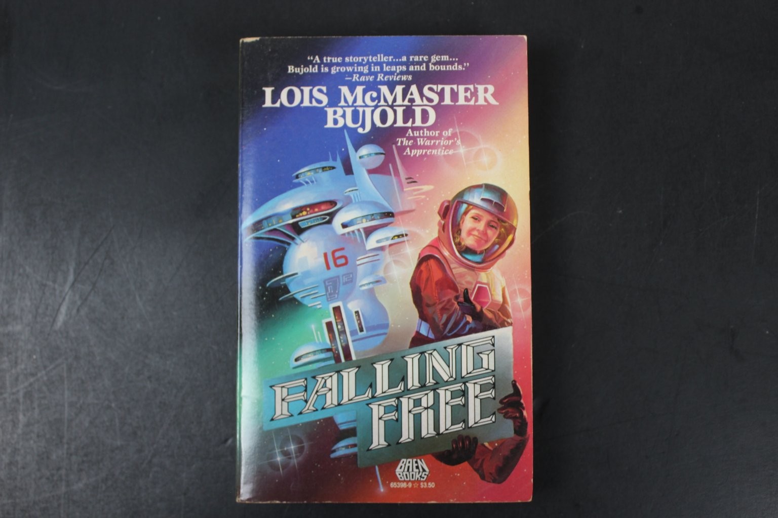 Falling Free Lois McMaster Bujold 1988 First Printing Science Fiction Baen Books