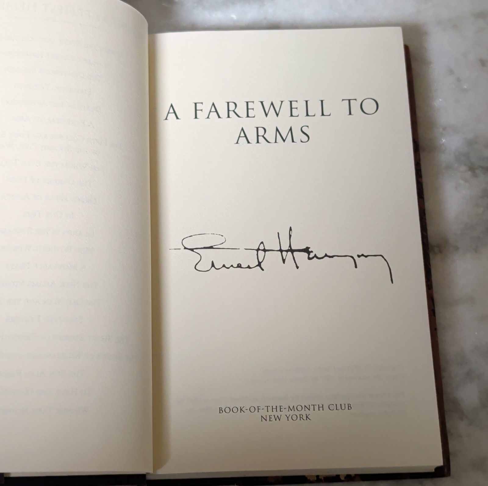 Ernest Hemingway A Farewell to Arms Hardcover Book-of-the-Month Club 1993 DJ