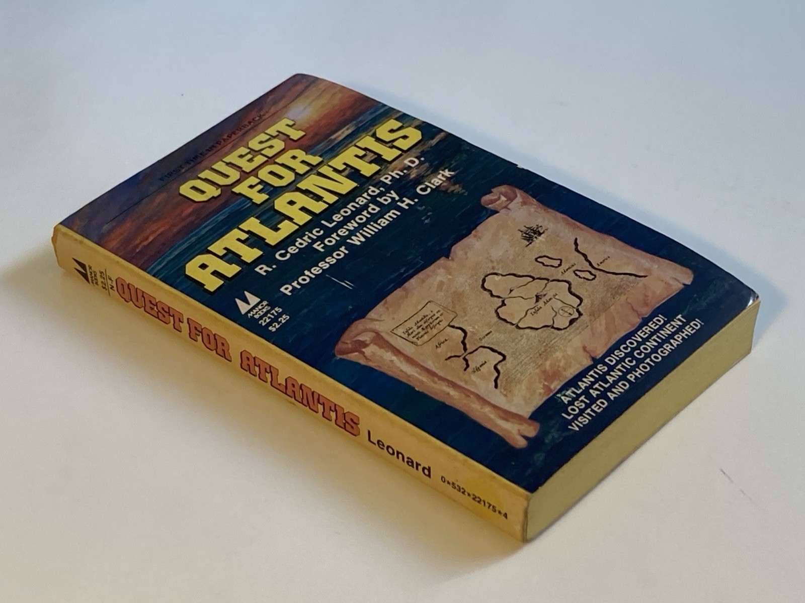 Quest for Atlantis by Leonard; 1st Manor Books Edition, 1979, VG+ MMPB