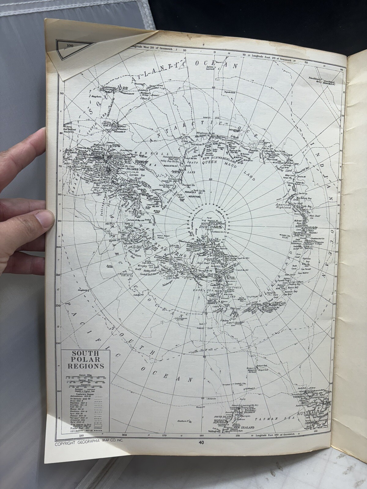 1962 Geographia World Atlas Newly Revised Edition 32 Pages Of Color Maps -MC1