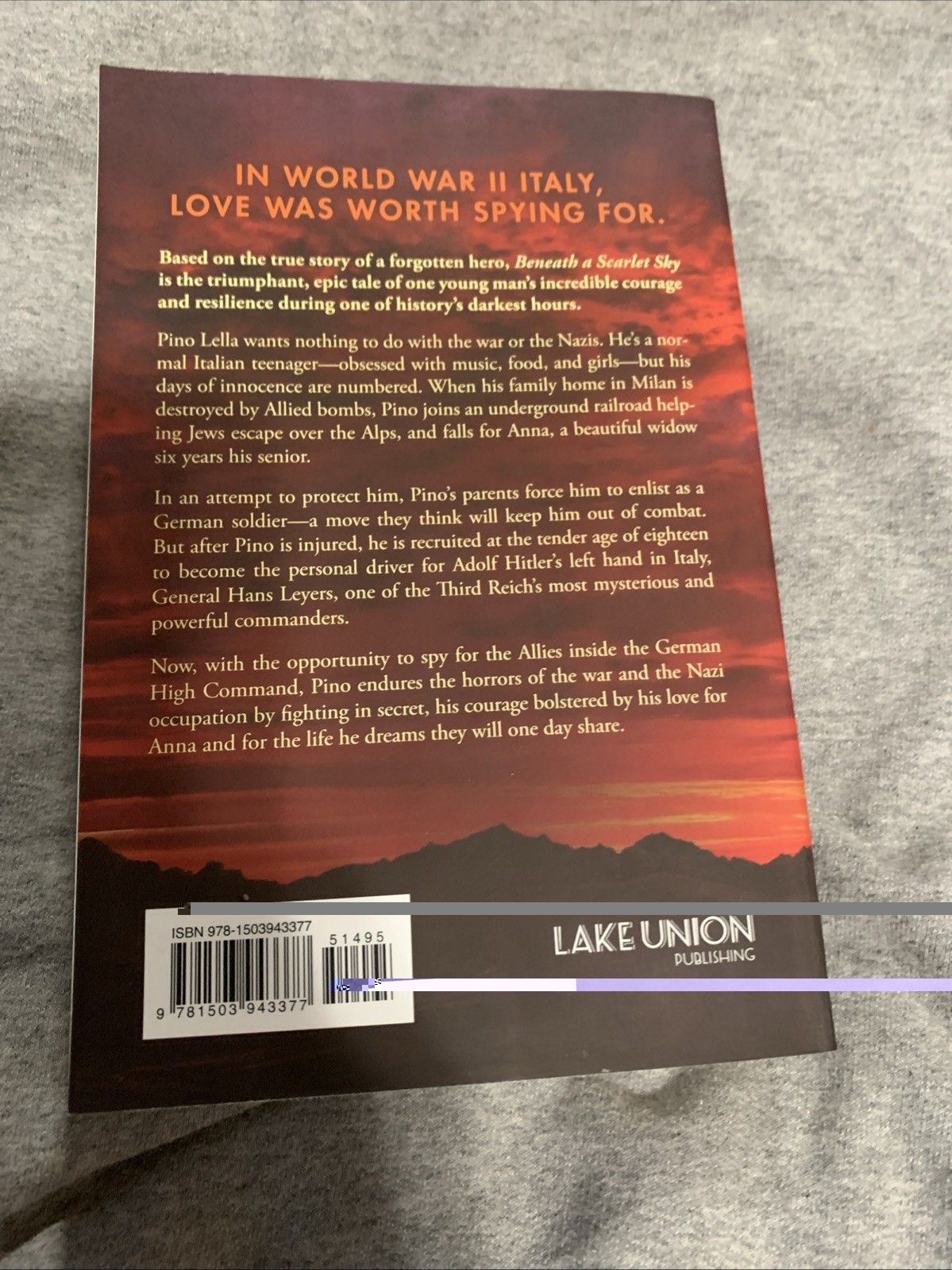 Beneath a Scarlet Sky : A Novel by Mark Sullivan (2017, Trade Paperback)