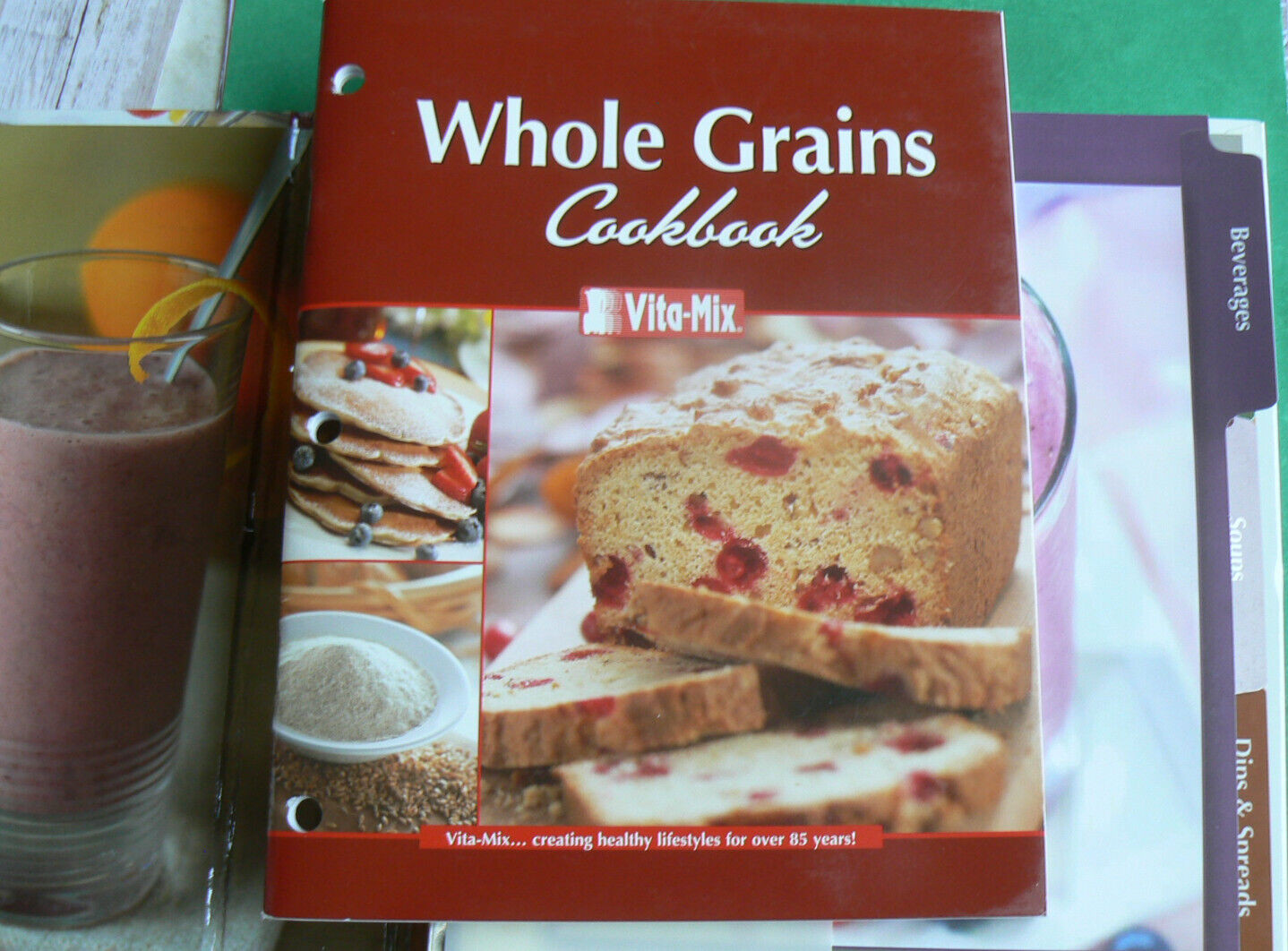 VITA-MIX 5200 lg.3-ring binder w/Tabs Cookbook 300+pages+Whole Grains ckbk,easel