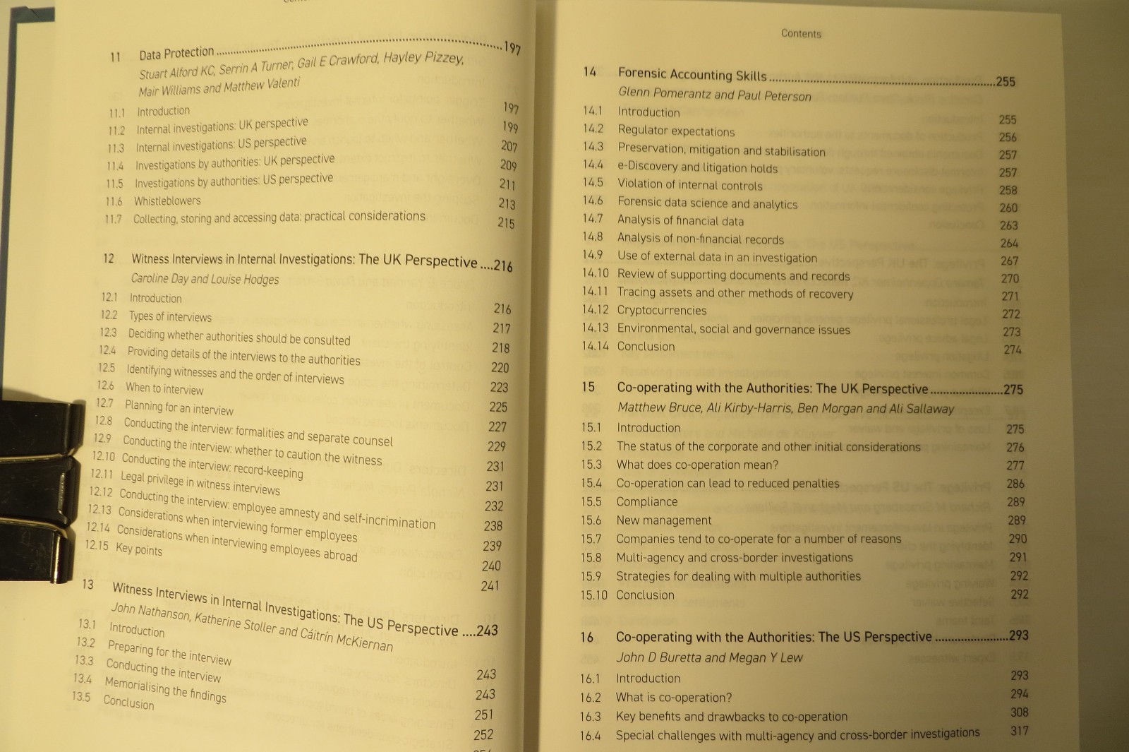 THE PRACTITIONER’S GUIDE TO GLOBAL INVESTIGATIONS. Hb. TWO VOLUMES, 1700 PAGES