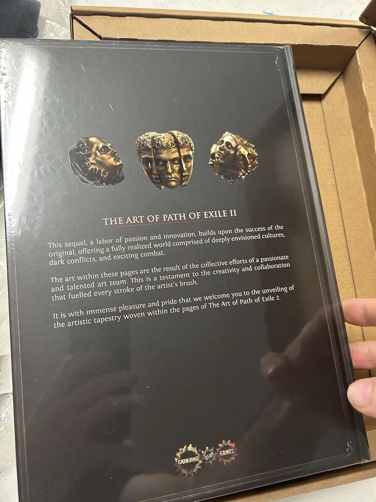 Path of Exile II Hardcover Art Book English Collector with more read description