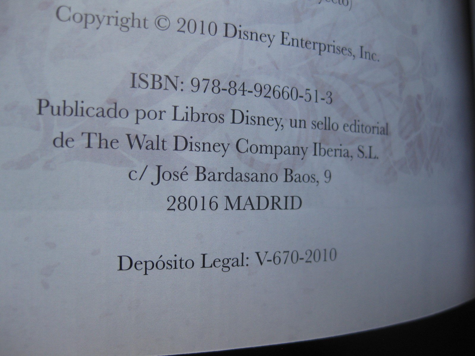 Tim Burton Alice in Wonderland Alicia Pais De Las Maravillas Cartoon Book WOW