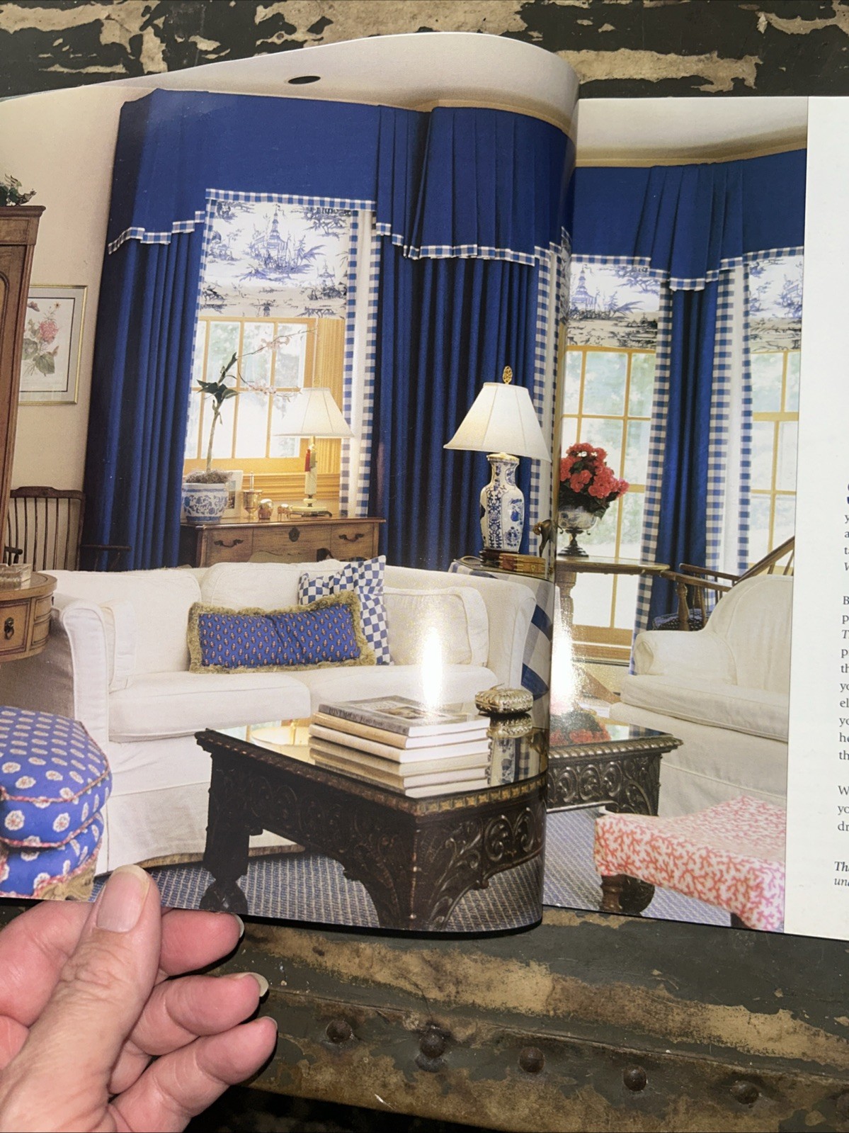 Smart Approach to Window Decor by Lisa-Theresa Lenthall (2000) K47