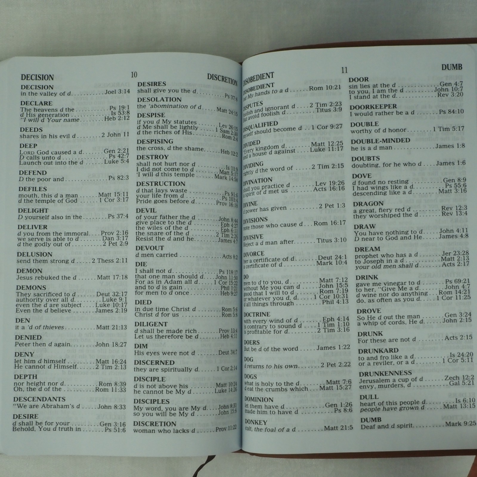 NKJV Super Giant Print Reference Holy Bible Red Letter Edition Thomas Nelson