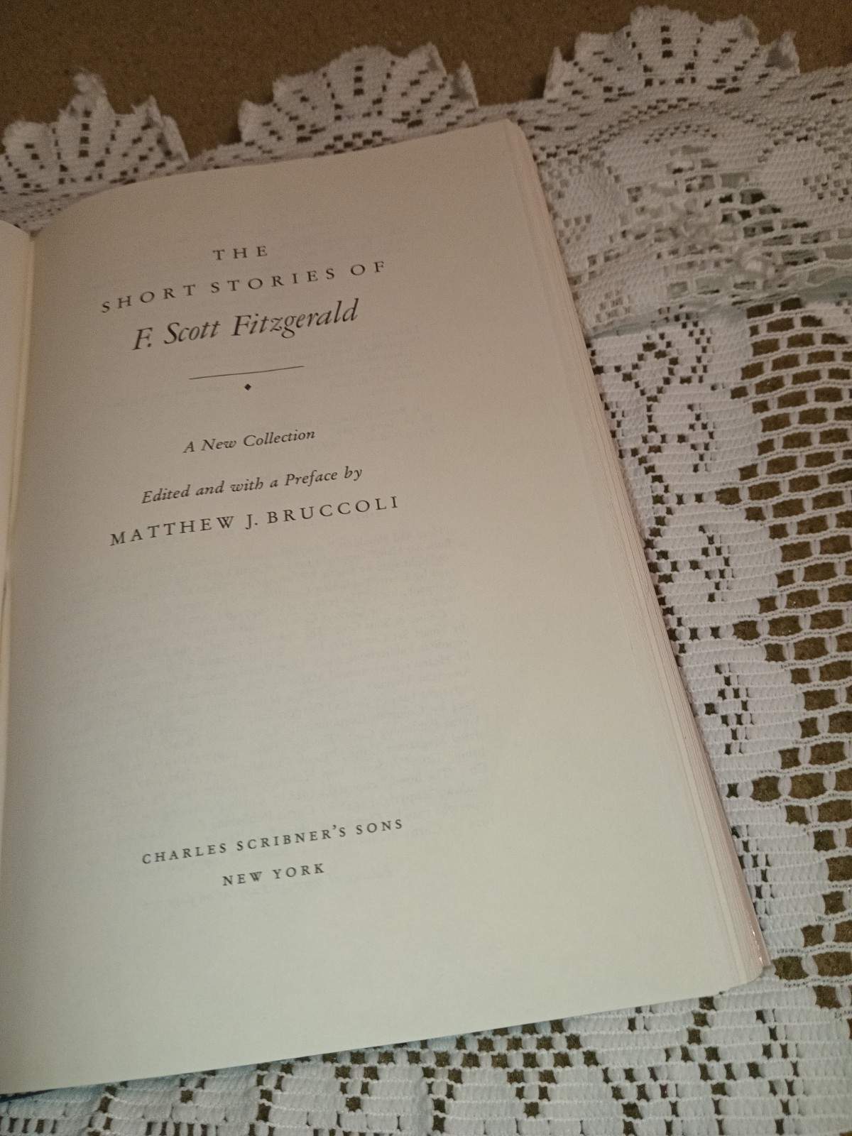 Vintage „The Short Stories of F. Scott Fitzgerald“Hardcover Dust Jacket 1989