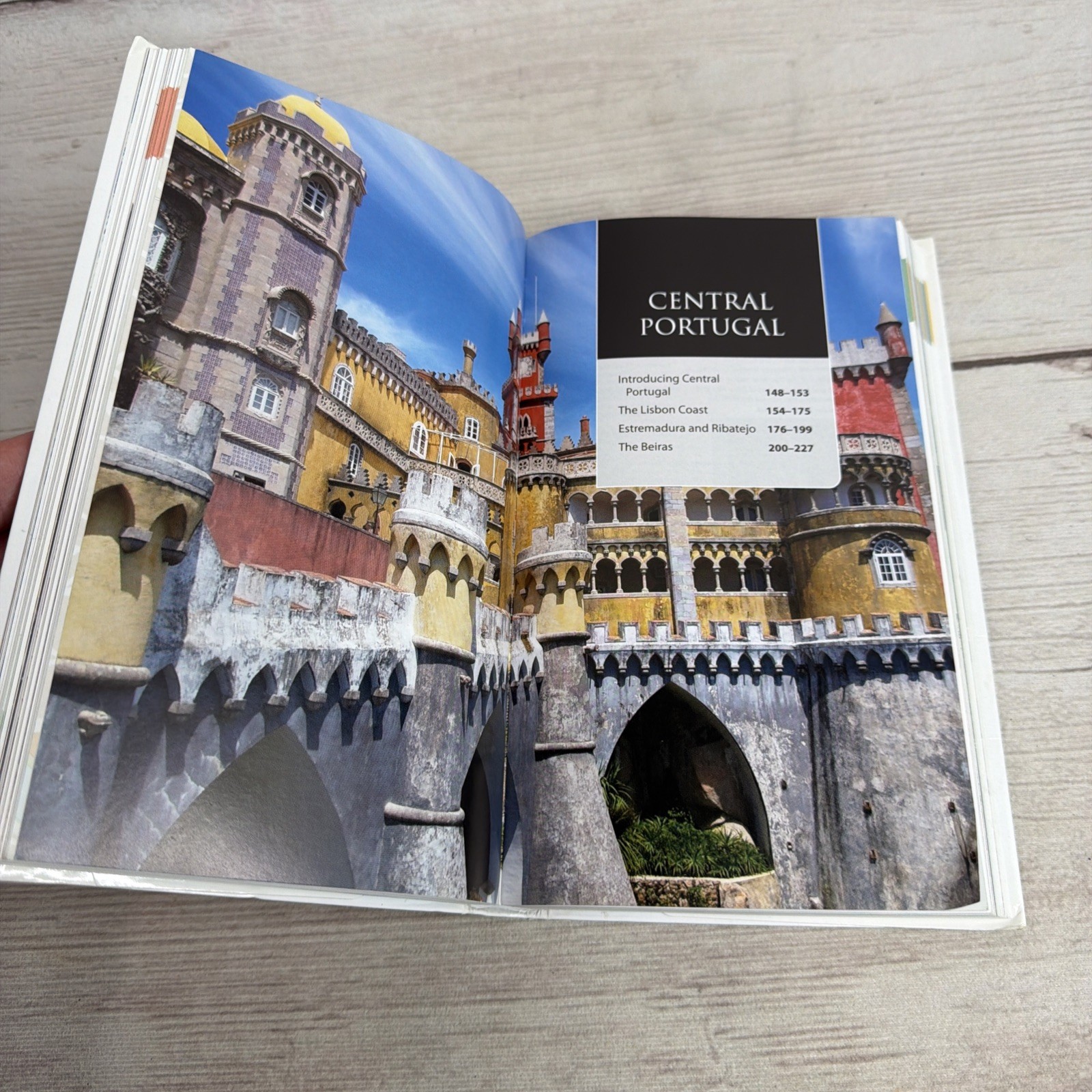 DK Eyewitness Travel Guide: Portugal – Flexibound – VERY GOOD Free Shipping!