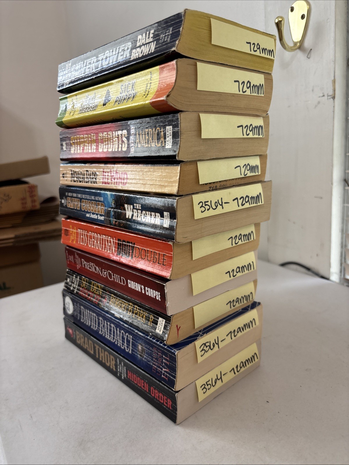 Lot of 10 – Mystery and Thrillers – Mixed Authors – FREE SHIPPING