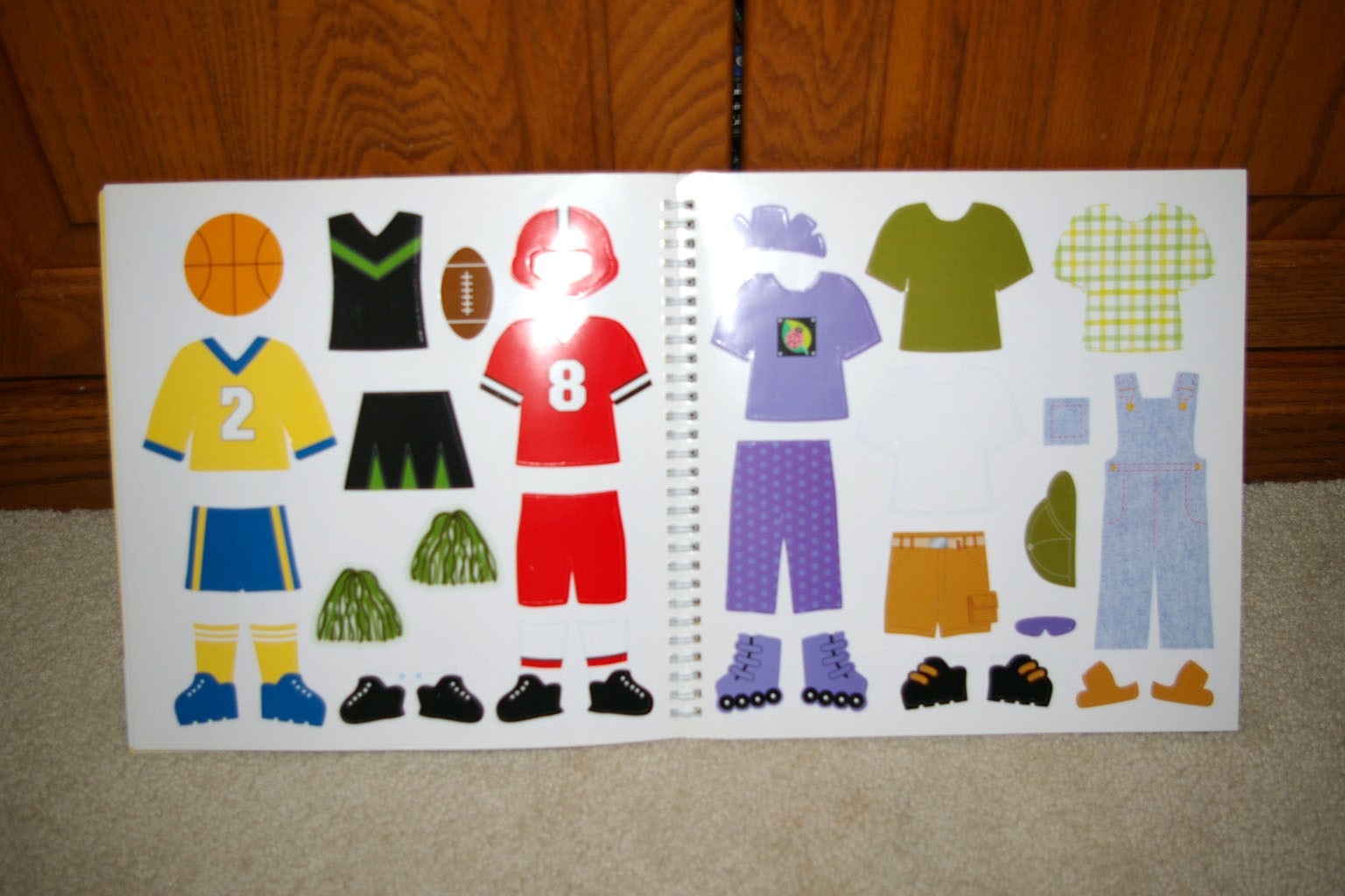 THE FABULOUS BOOK OF PAPER DOLLS by Julie Collings A Klutz Book Spiral BRAND NEW