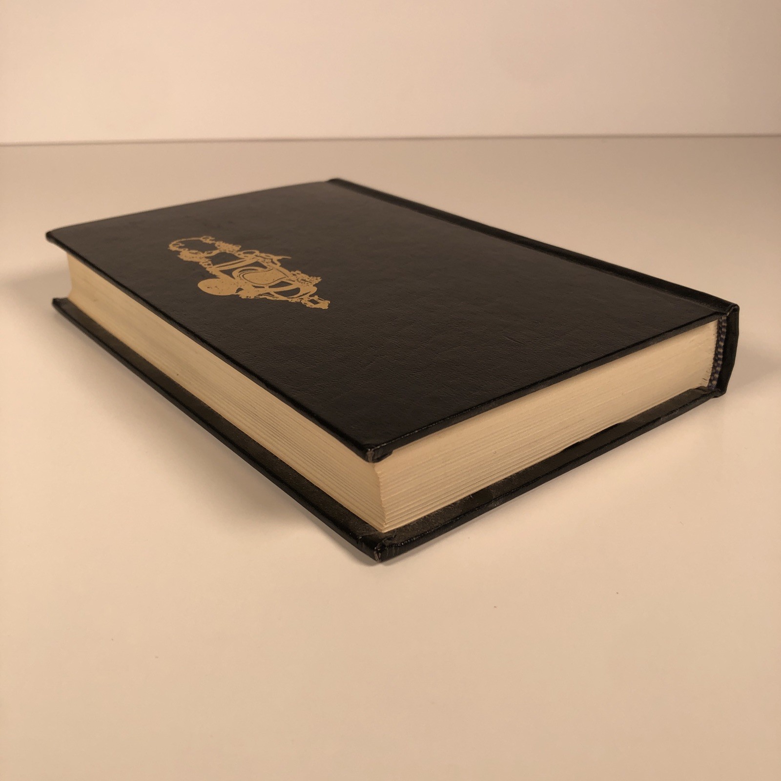 The Harness Makers‘ Illustrated Manual – Faux Leather bound HC Facsimile Reprint