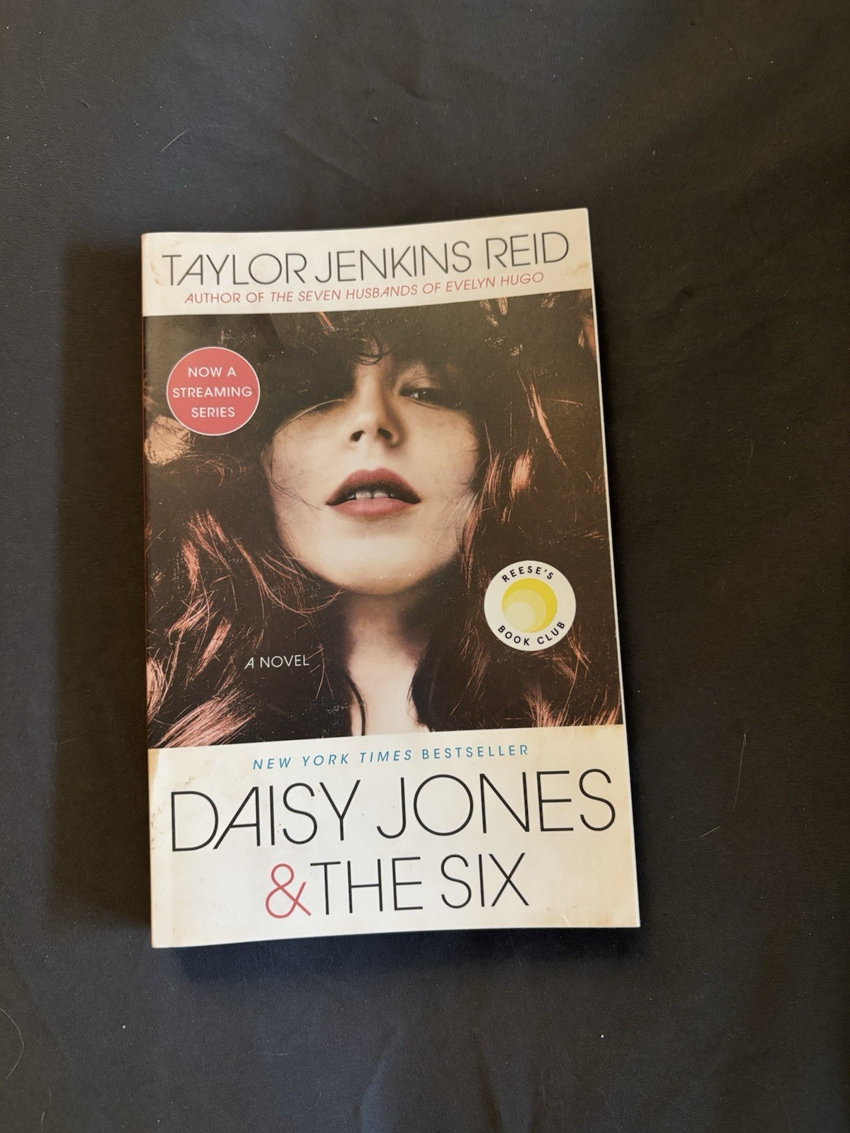 Daisy Jones and the Six: Reese’s Book Club : A Novel by Taylor Jenkins Reid