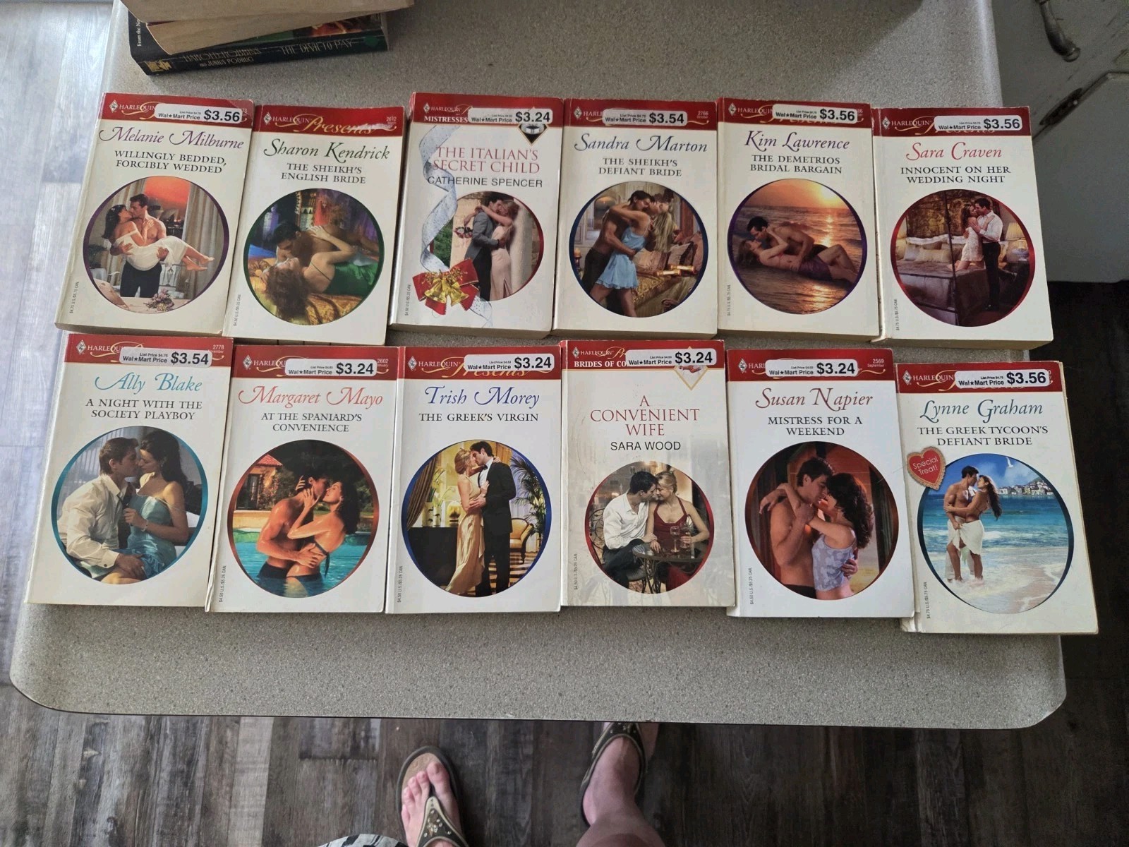 Harlequin Presents Lot Of 12 Romance. Paperback