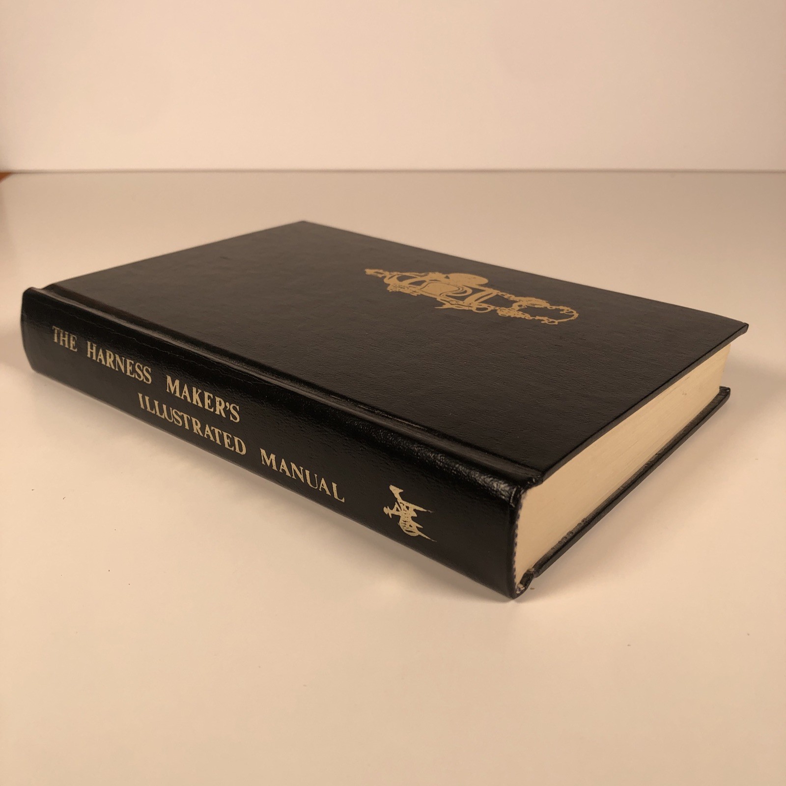 The Harness Makers‘ Illustrated Manual – Faux Leather bound HC Facsimile Reprint