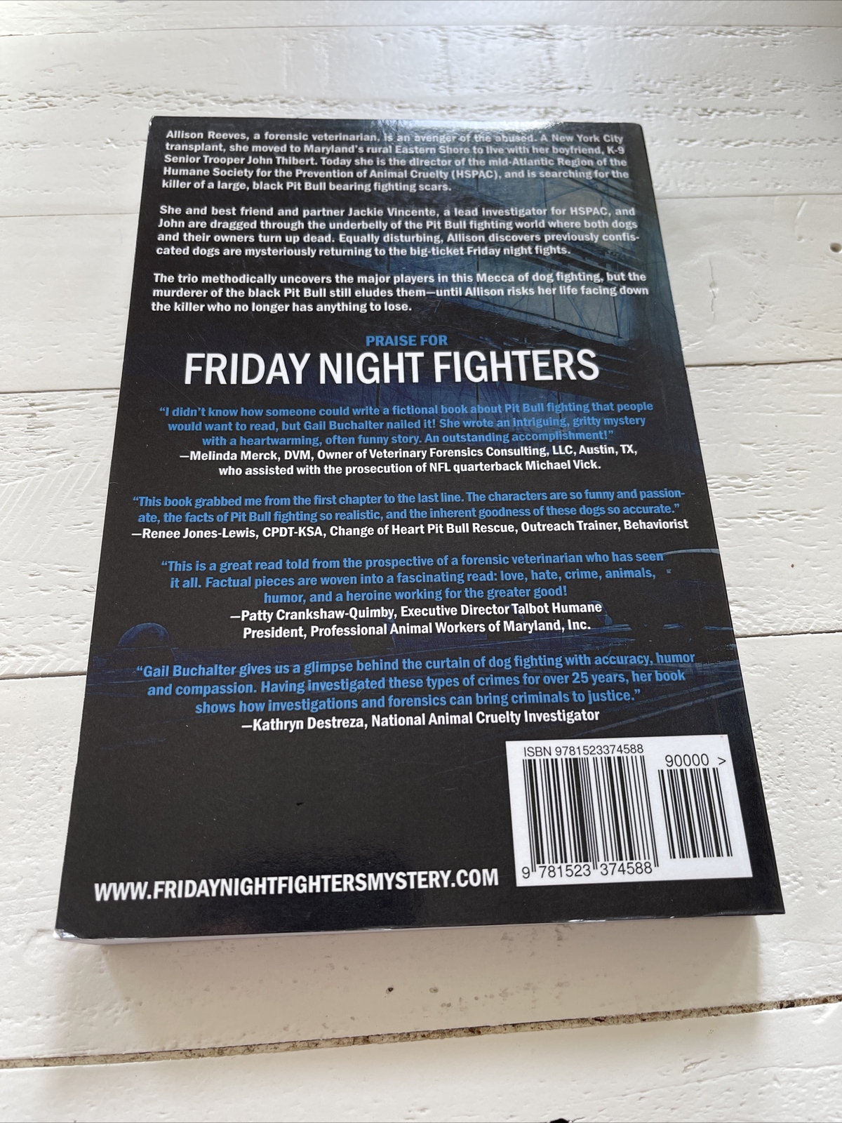 Friday Night Fighters : A Forensic Veterinarian Mystery By Gail Buchalter SIGNED