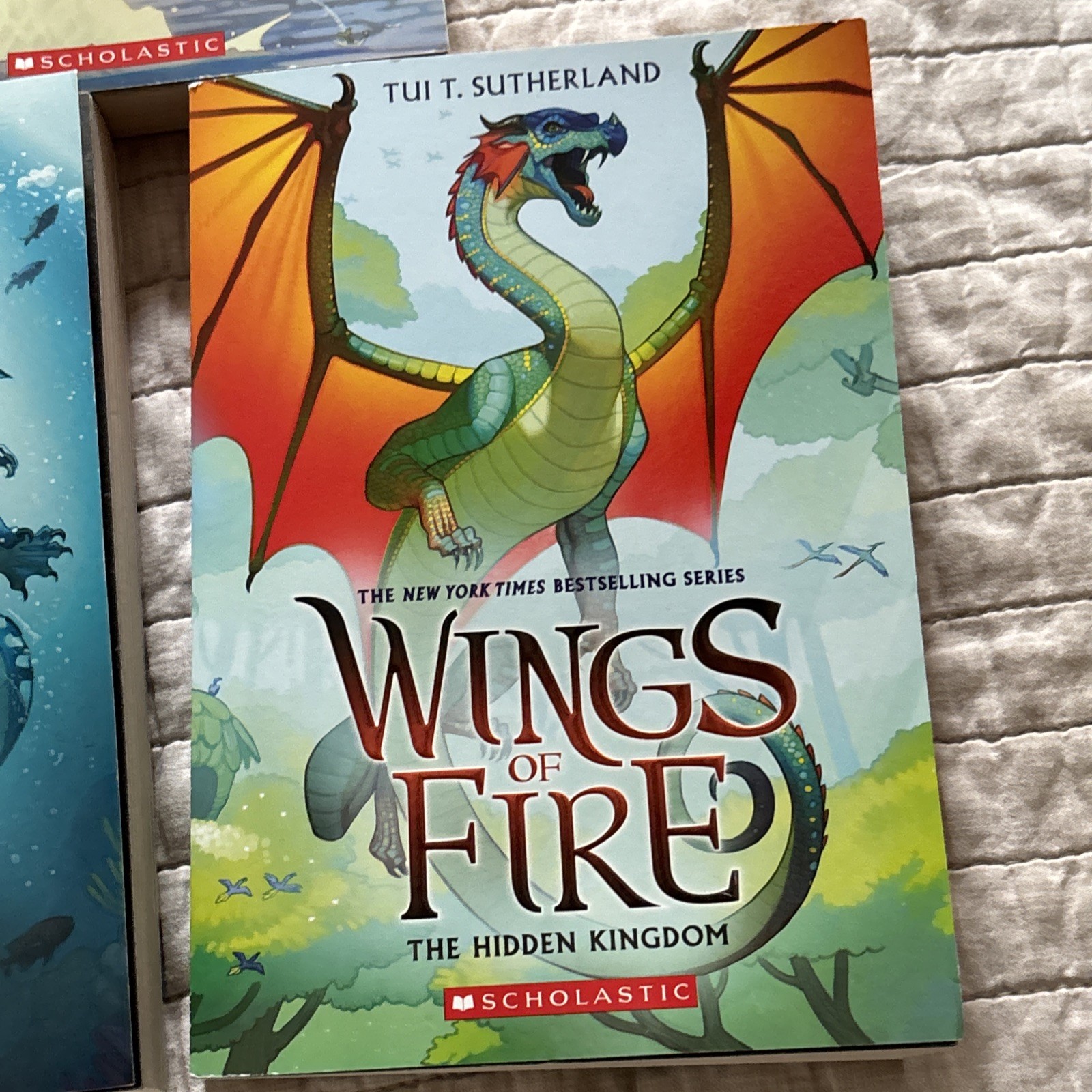 Lot of 3 Wings of Fire Books Tui T. Sutherland Mixed HC/PB Books 1-3