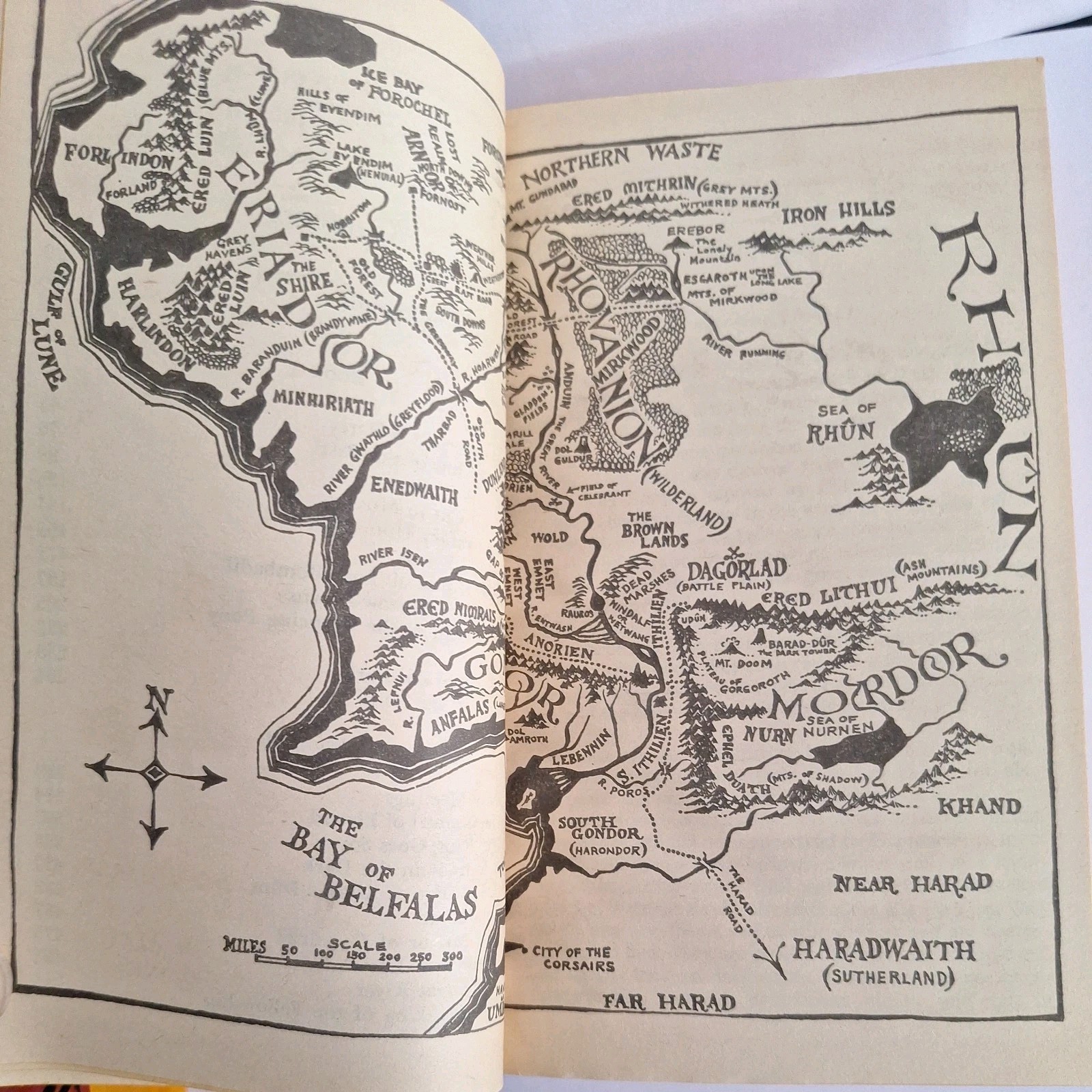 The Lord of the Rings paperback boxset, Ballantine Dolphin editions, JRR Tolkien