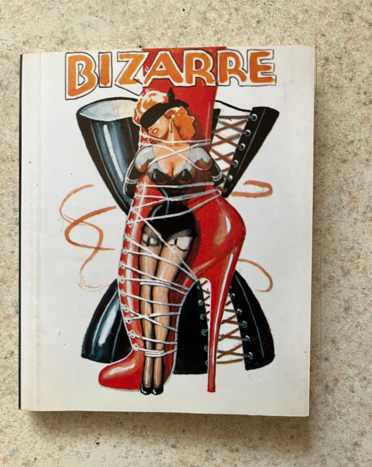 John Willie’s Bizarre [Amuse-gueule]. Taschen Mini-Book. 1996.