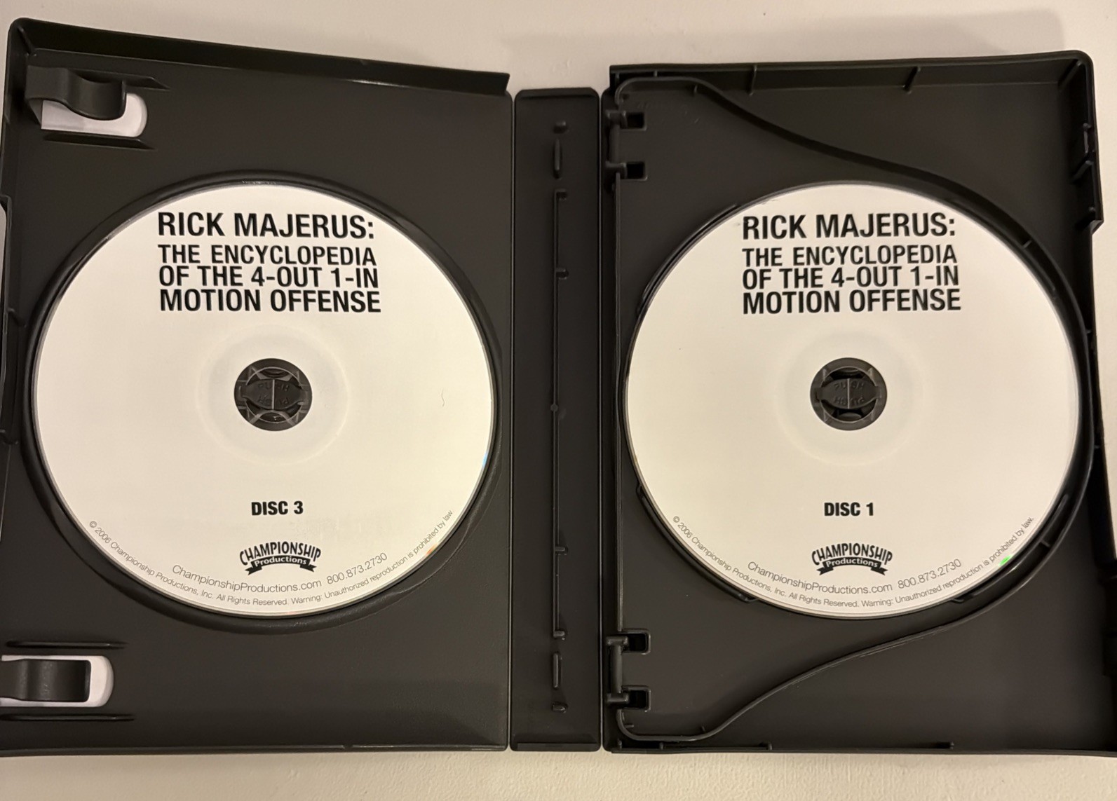 Rick Majerus: The Encyclopedia of the 4-Out-1-In Motion Offense 3 DVD Set