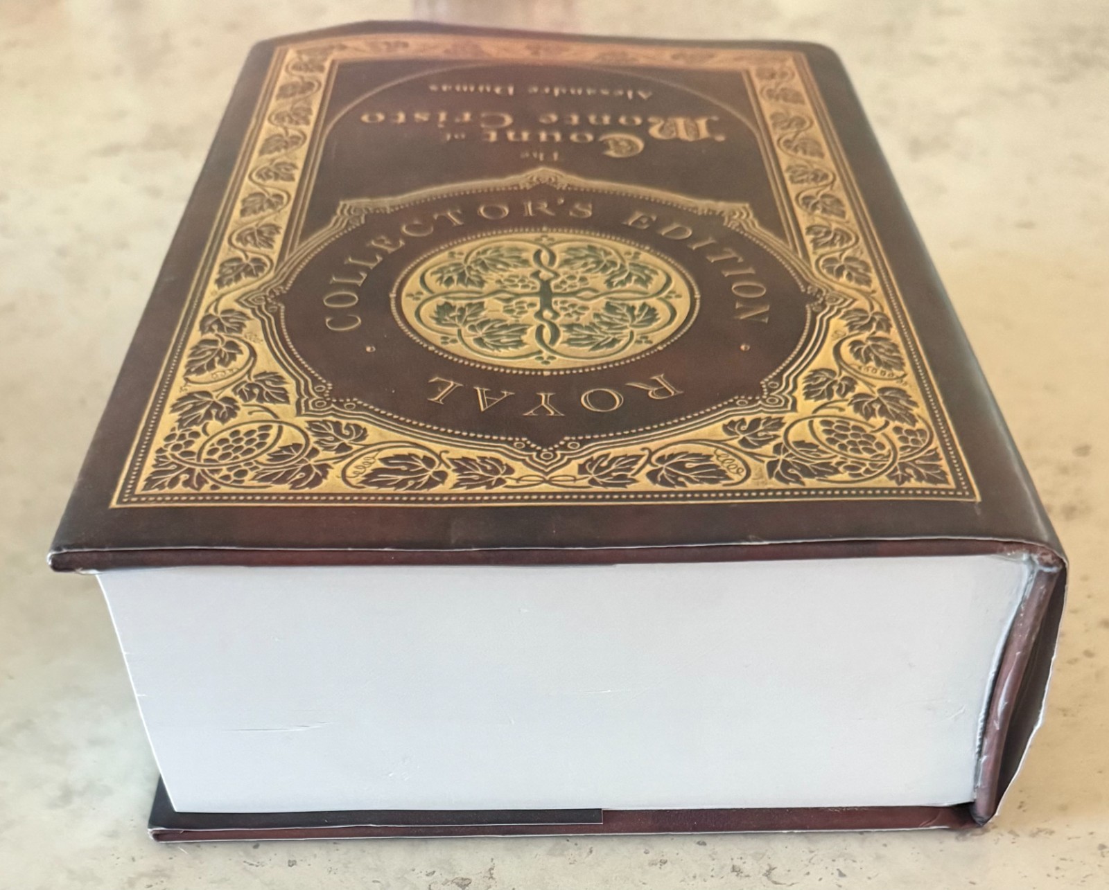 The Count Of Monte Cristo (Royal Collector’s Edition) (Case Laminate Hardco…