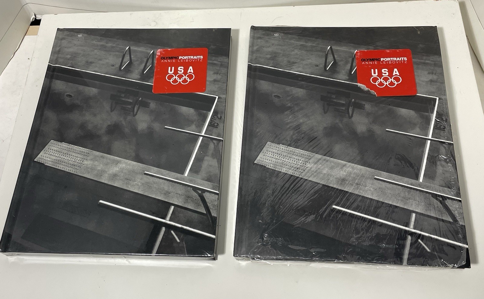 2 Olympic Portraits Annie Leibovitz 1996 HB 1st Ed B&W Photography Sports