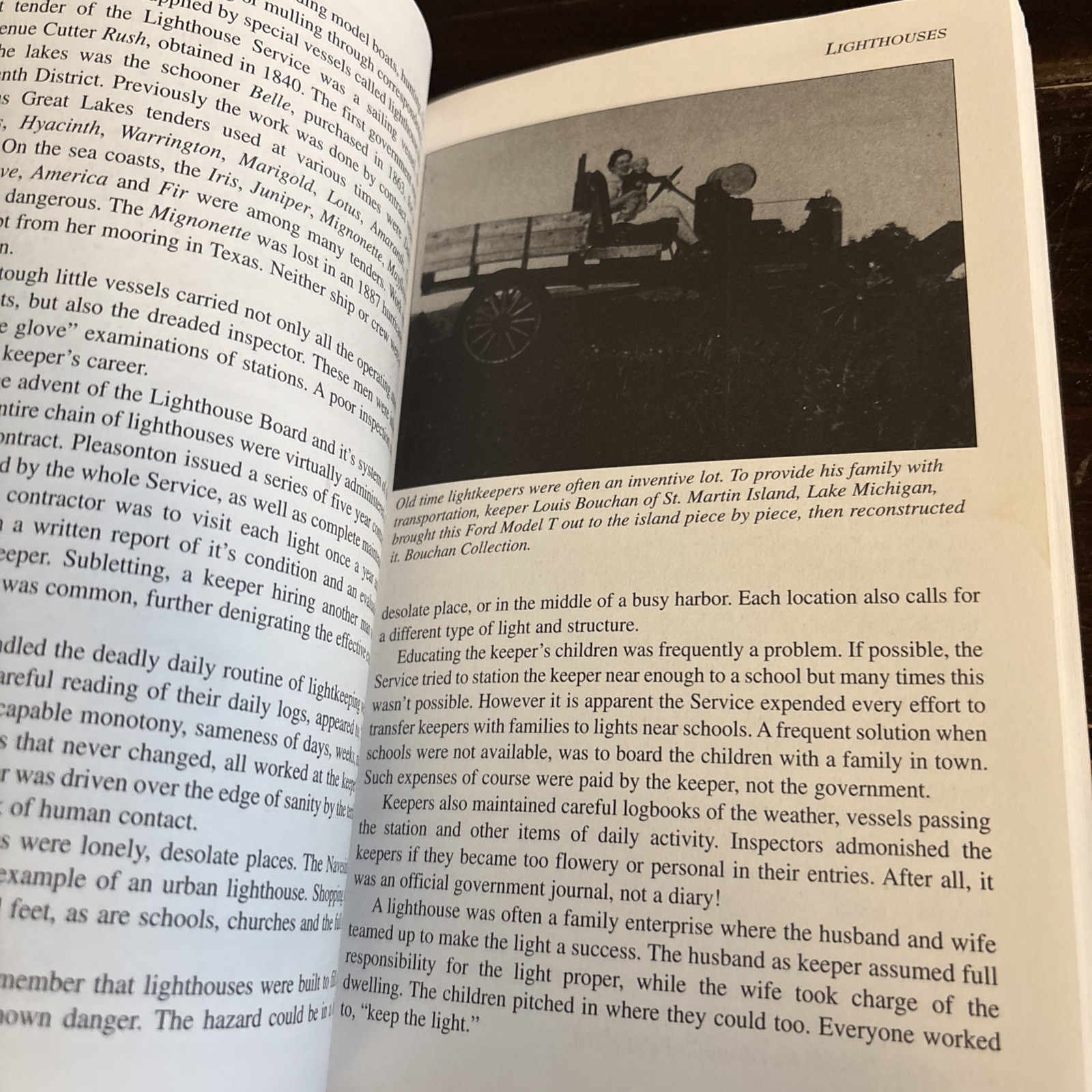 Keepers and Cutters : Heroic Lighthouse Keepers and the Cutters Named after Them