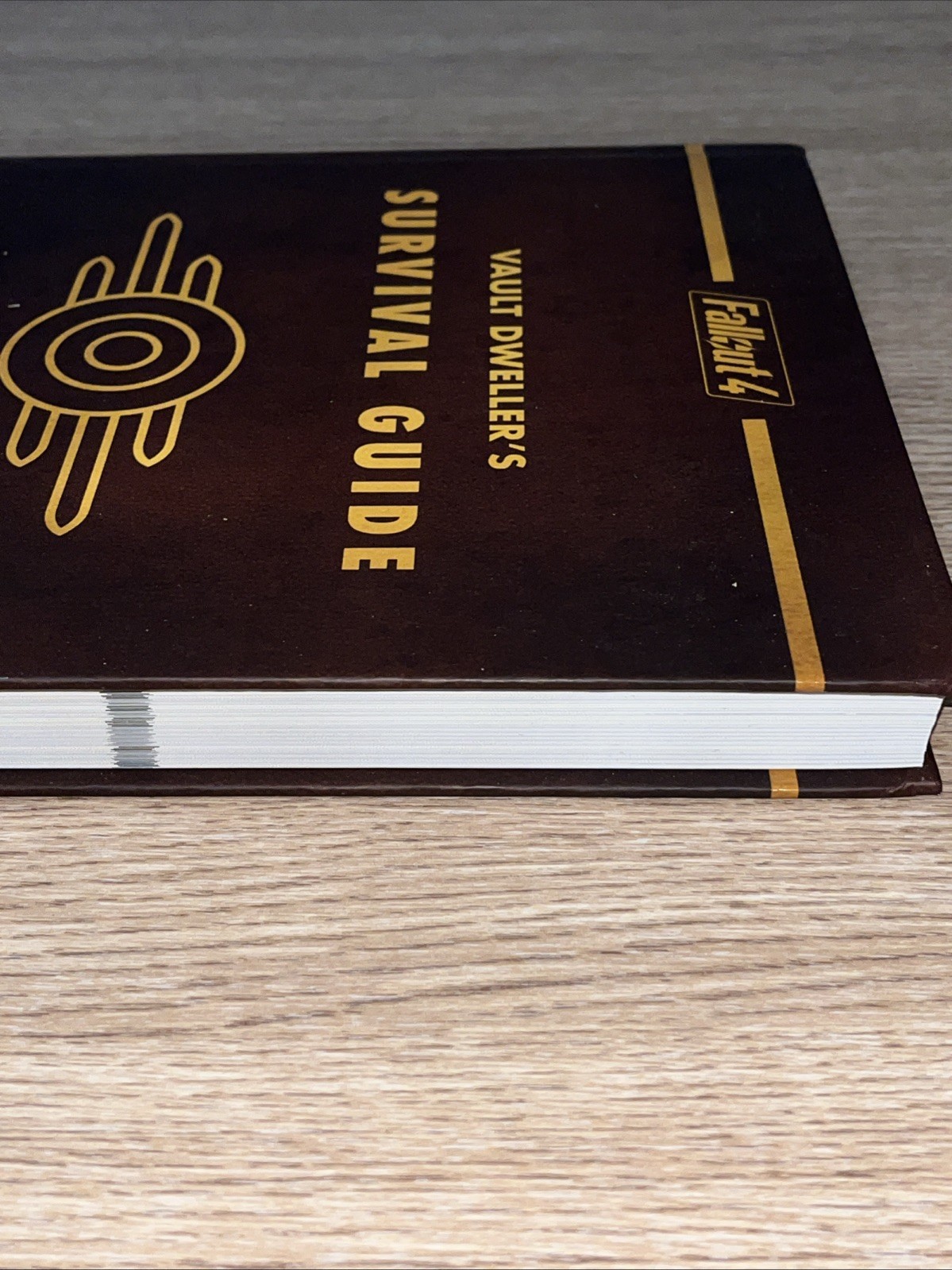 Fallout 4 Vault Dwellers Survival Guide Collector’s Edition Restricted Hardcover