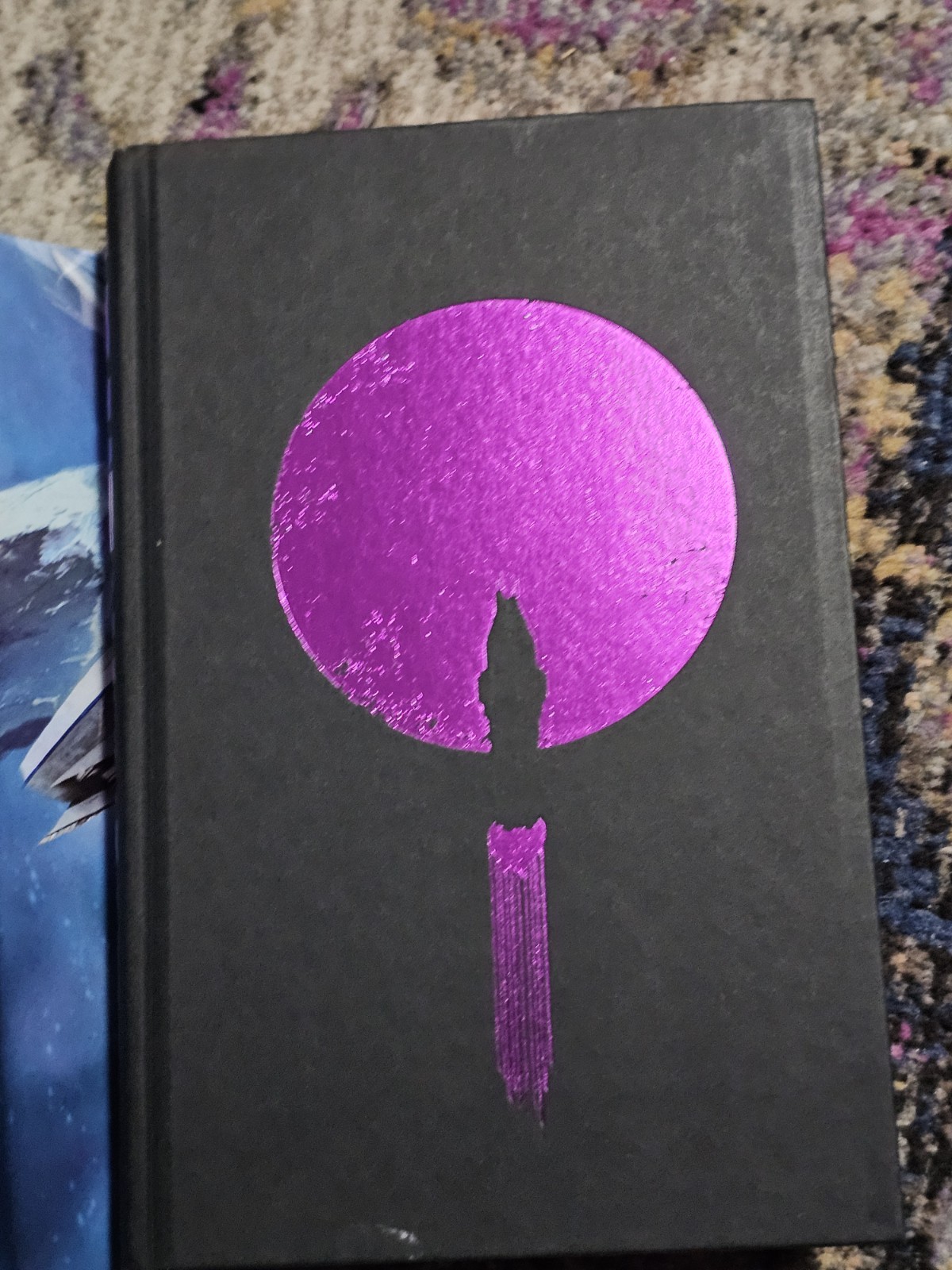Leviathan Wakes (10th Anniversary Edition) by James S. A. Corey (2021) Pink Page