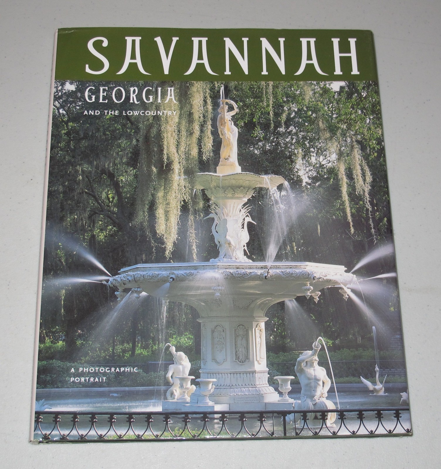 Savannah, Georgia And the Lowcountry: A Photographic Portrait