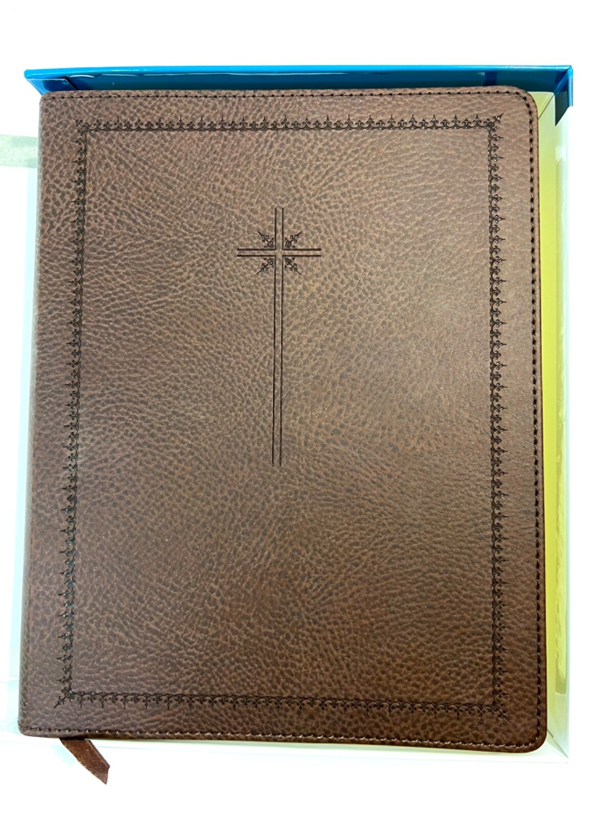 Journey The World NIV Bible Brown Faux Leather Bound Large Print