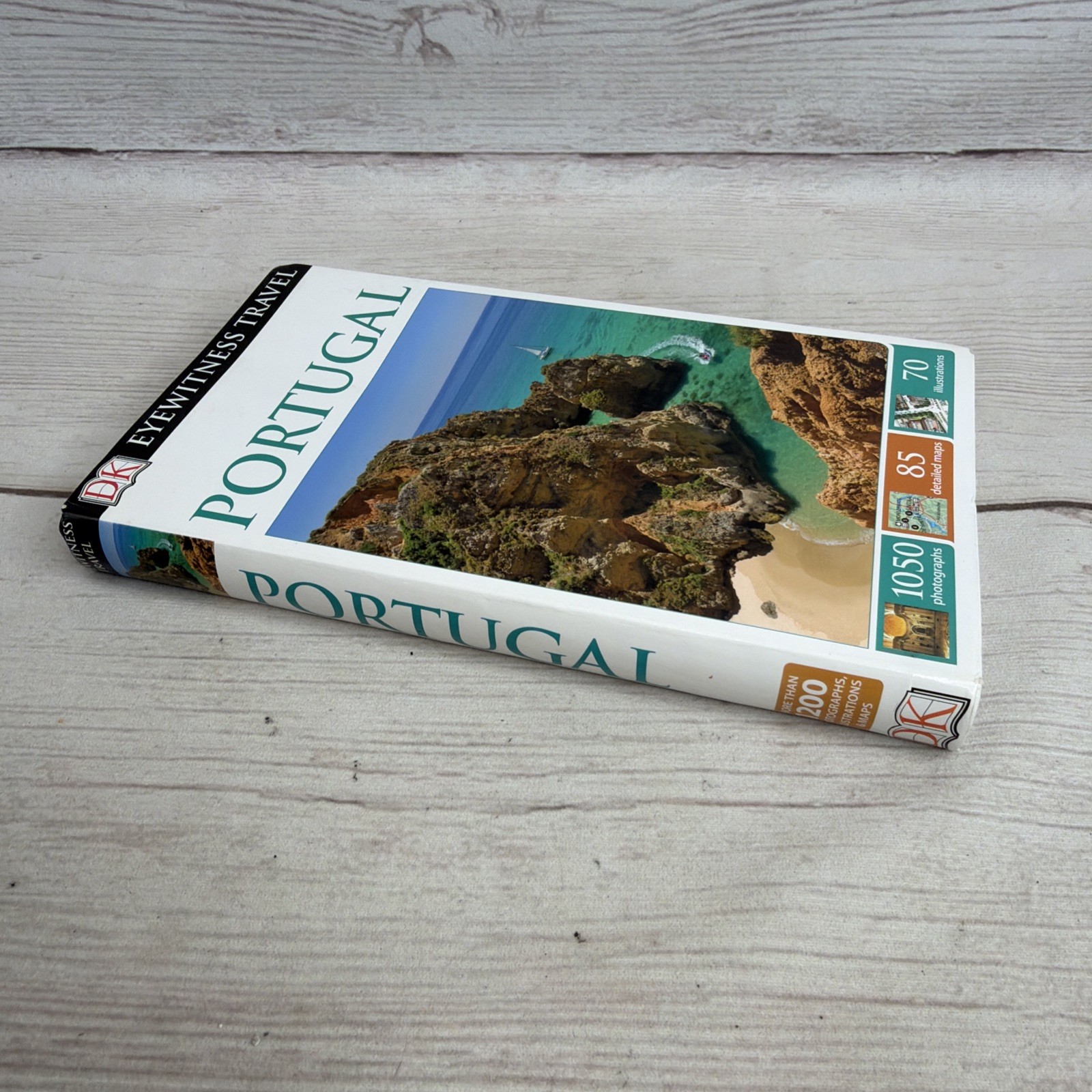 DK Eyewitness Travel Guide: Portugal – Flexibound – VERY GOOD Free Shipping!
