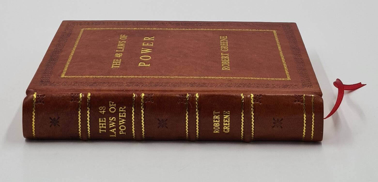 The 48 Laws of Power by Greene, Robert & Elffers, Joost [PREMIUM LEATHER BOUND]