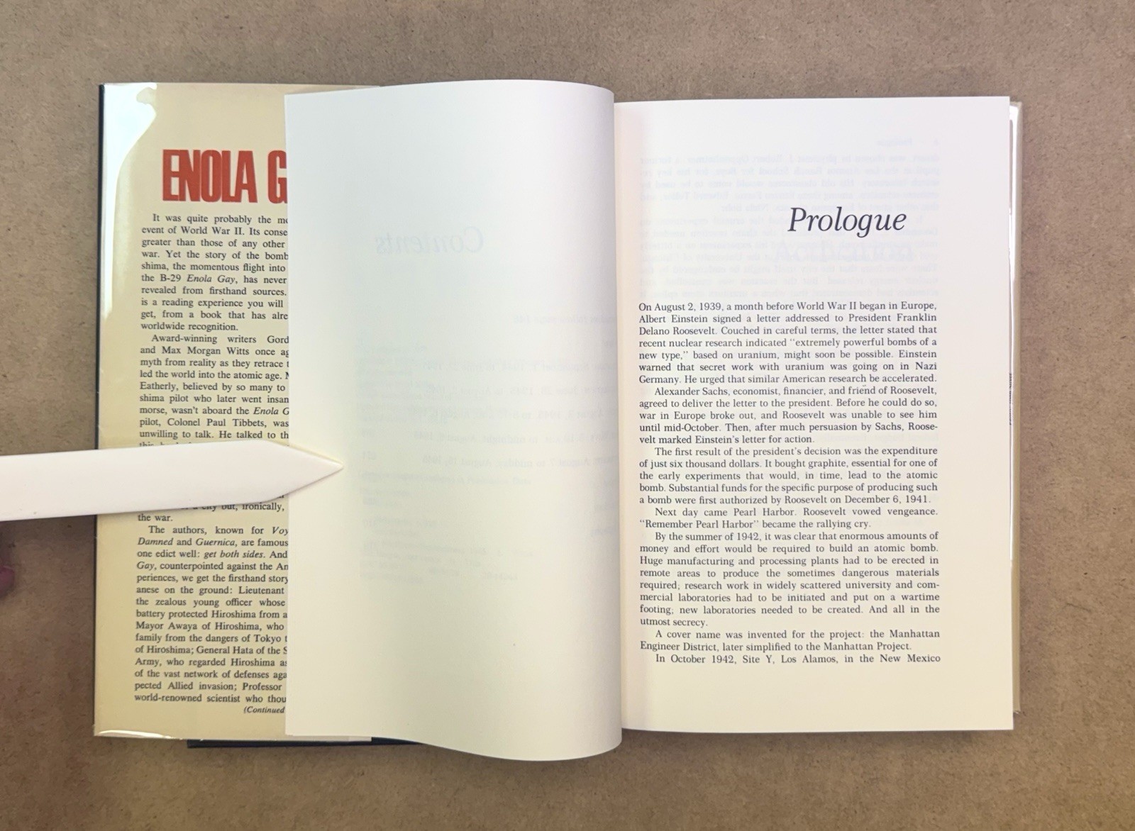 Enola Gay 1st Edition by Thomas & Witts 1977 HCDJVG+Mylar Jacket Cover