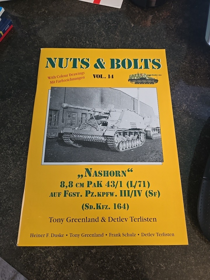 Nuts & Bolts Vol.14: Nashorn 8.8cm Pak43/1 Sd.Kfz. 164 Mag Nw