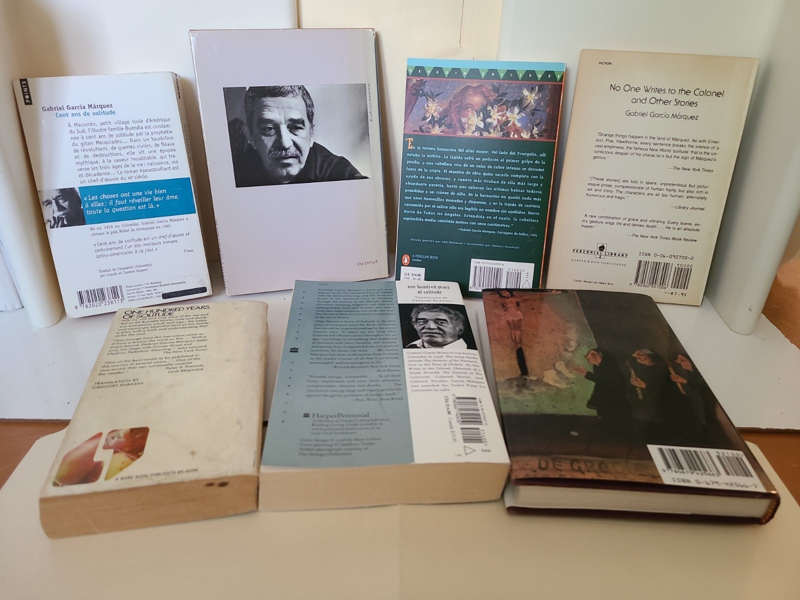 Gallery of GARCIA MARQUEZ (Gabriel) [Various titles, languages & formats] Good