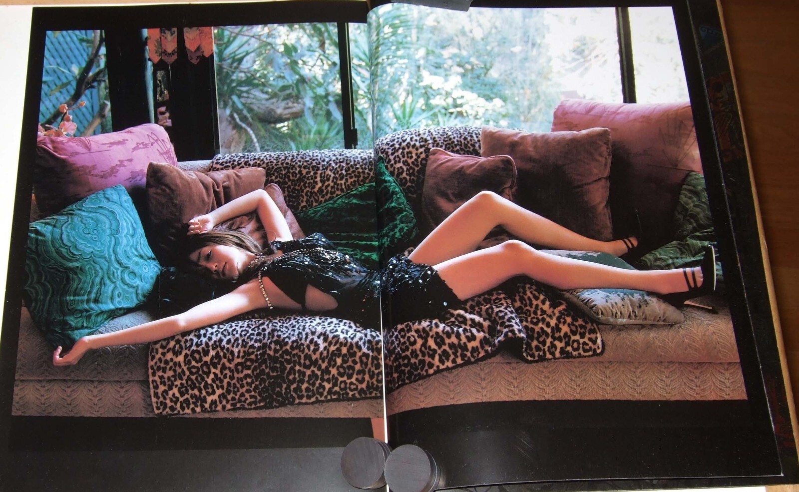 ARUZE GROUP JAPANESE PRETTY GIRL PHOTOBOOK – 104 PAGES