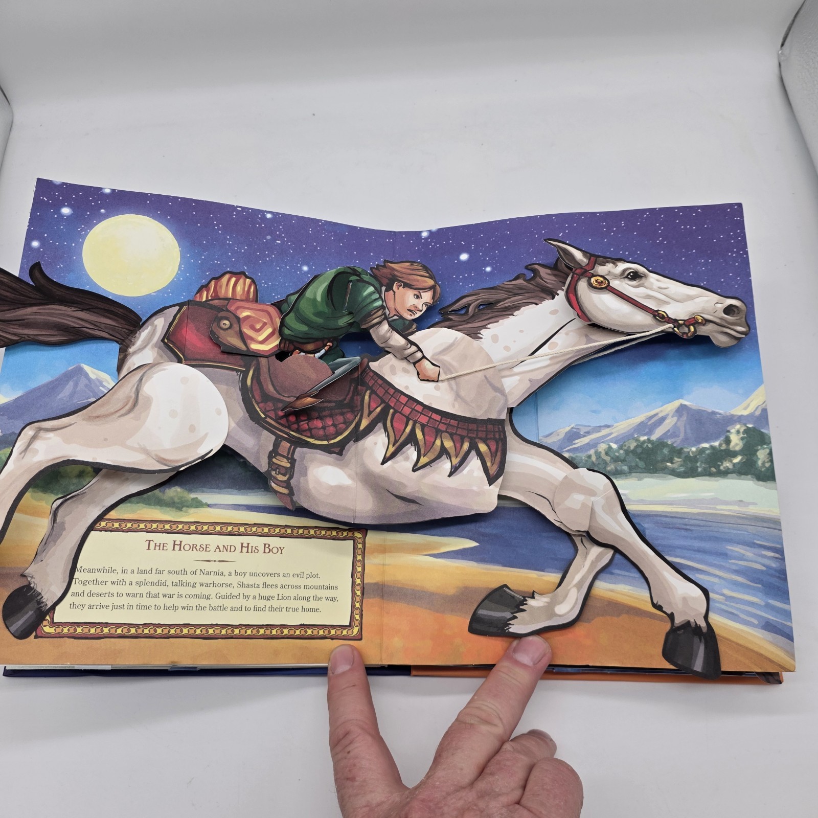 The Chronicles Of Narnia Pop-Up Book C.S. Lewis Robert Sabuda 2007