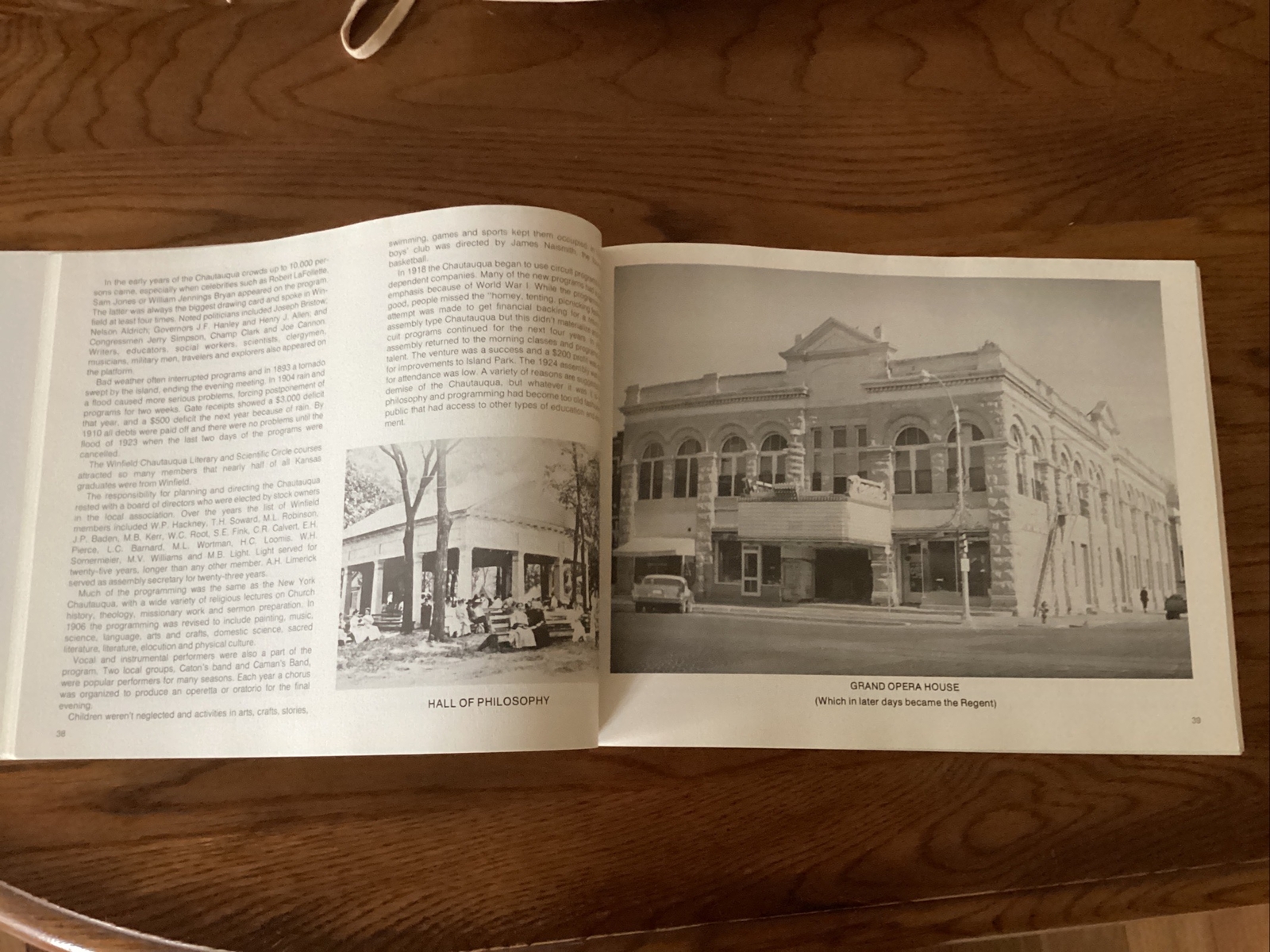 Winfield And The Walnut Valley, Rare 1975 Soft Cover, 154 Pages, Great Details
