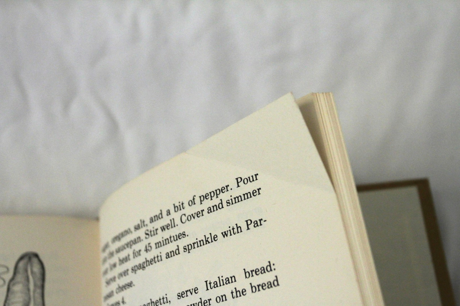 The Nancy Drew Cookbook: Clues to Good Cooking by Carolyn Keene (1976, HC)