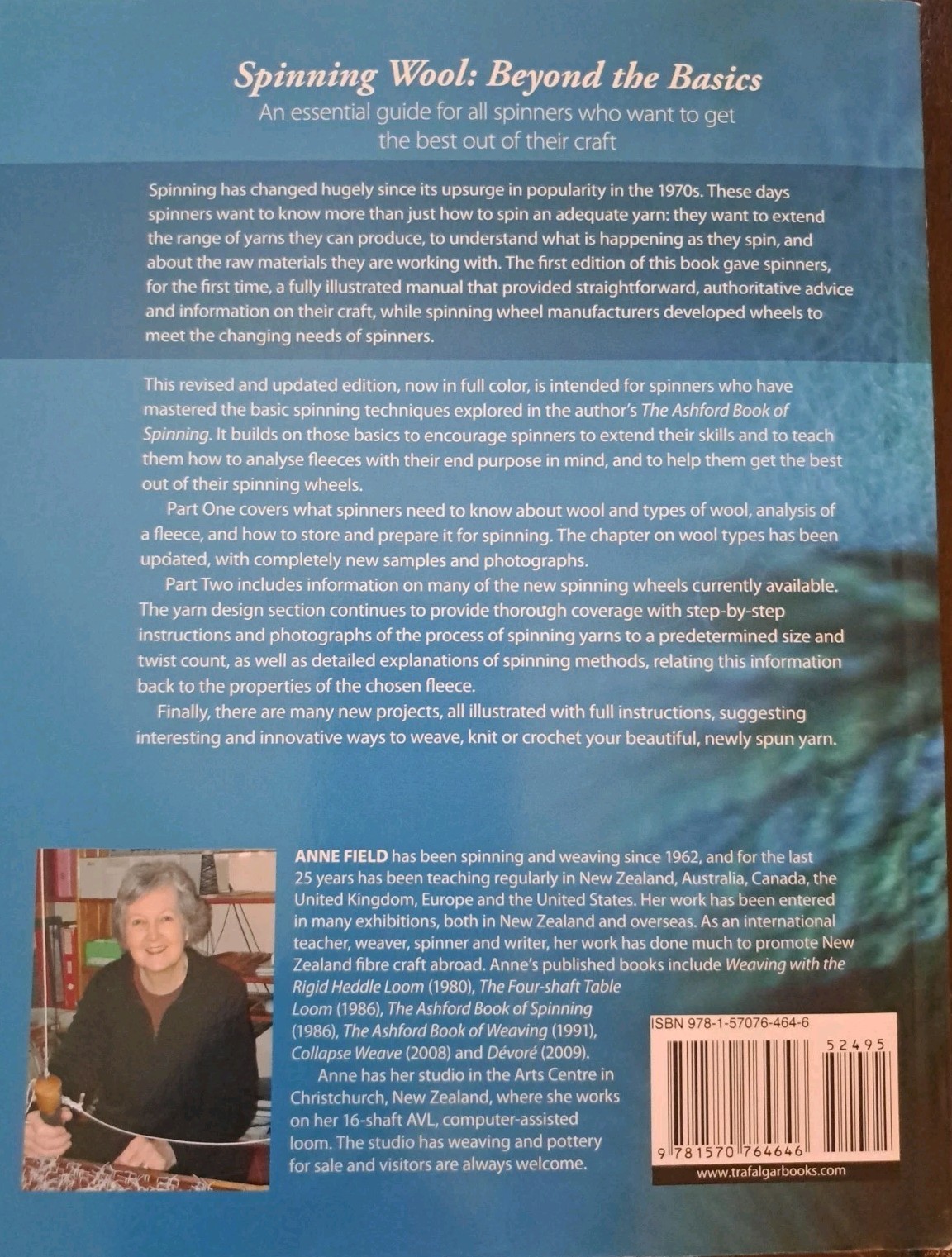 SPINNING WOOL: BEYOND THE BASICS By Anne Field *LIKE NEW*