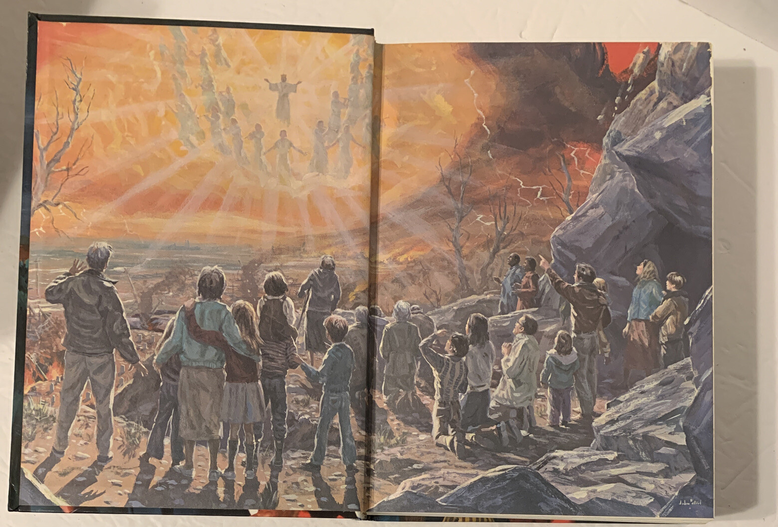THE TRIUMPH OF GOD’S LOVE by E. G. White, 656 pages