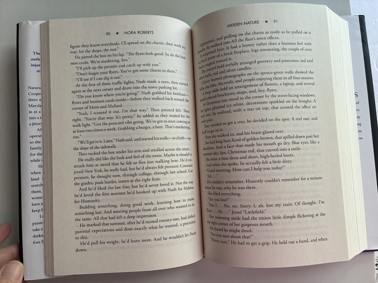Hidden Nature – Hardcover, by Roberts Nora – Very Good
