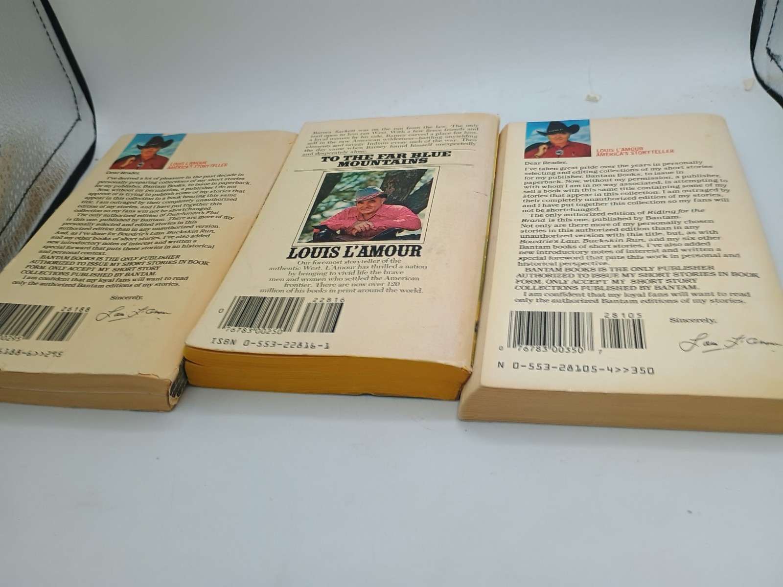 Louis L’Amour (3 Western Paperbacks, all different) see Pictures Vintage