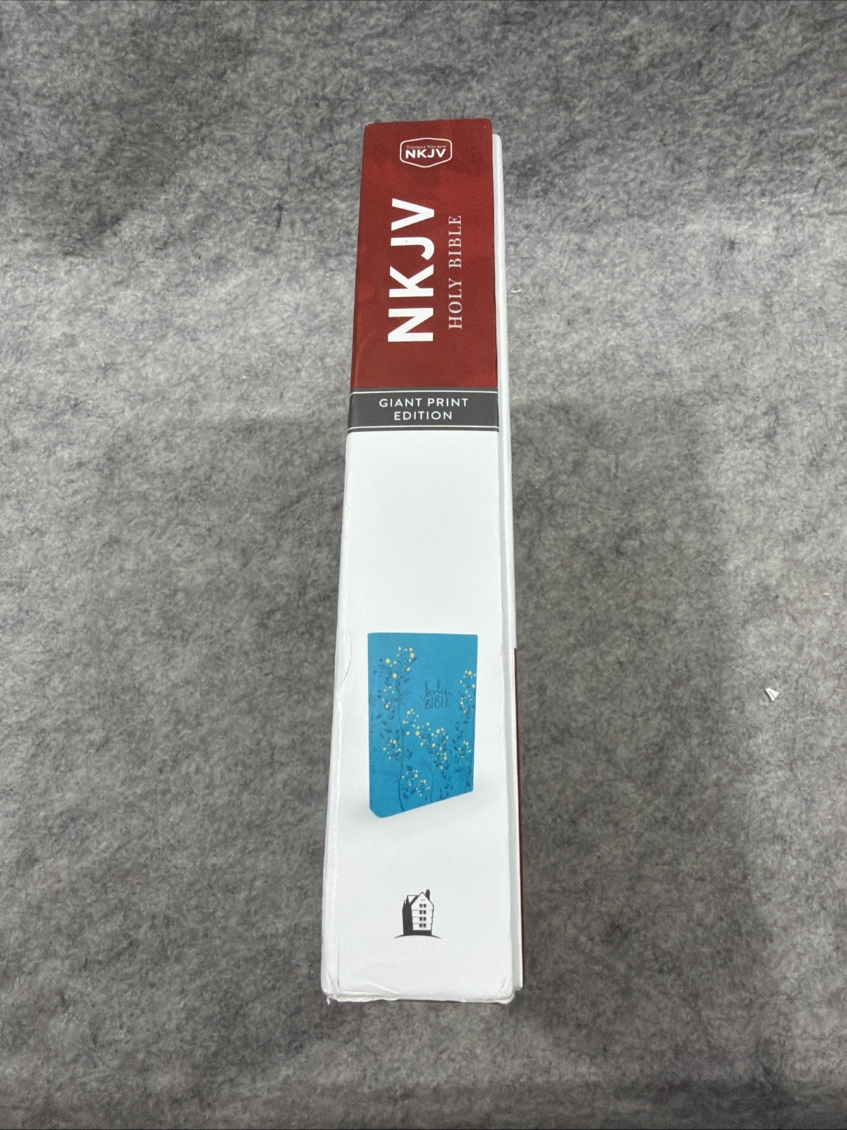 Thomas Nelson Giant Print Holy Bible (NKJV) – Aqua