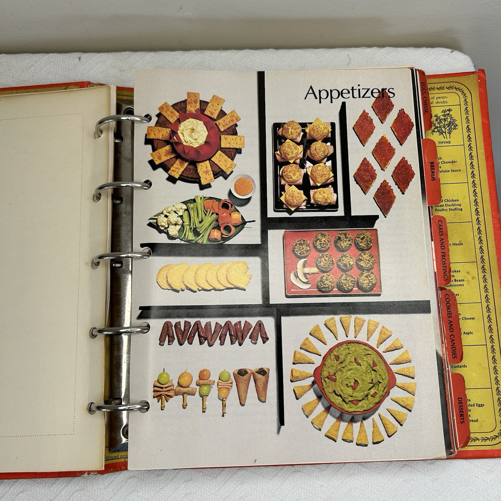 Betty Crocker’s Cookbook 1974 Vintage 23rd Printing with 5 Ring Binder